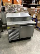 TRAULSEN REFRIGERATED PREP TABLE