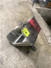 ADVANCE TABCO STAINLESS SINK