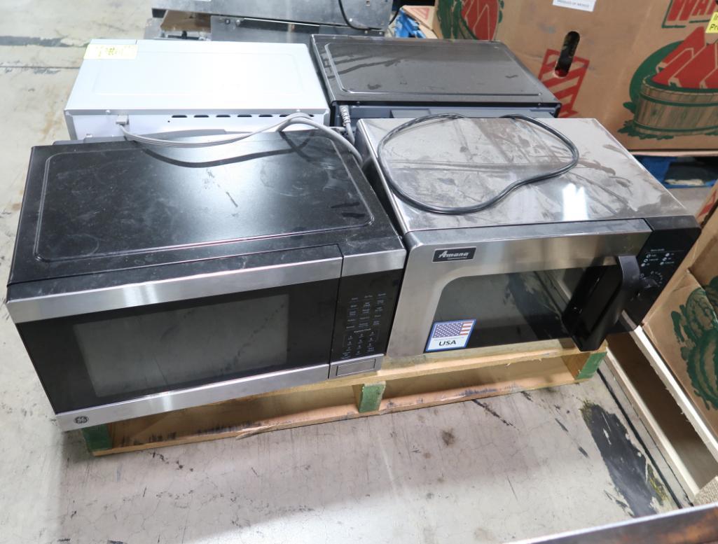Pallet of microwaves