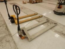 Crown long-fork pallet jack