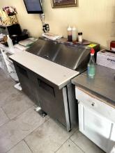 TRUE REFRIGERATED PREP TABLE