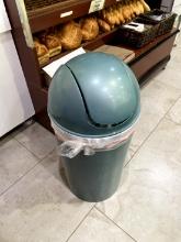 PLASTIC TORPEDO TRASH CAN