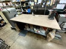 TABLE WITH GRANITE TOP