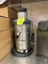 ROBOT COUPE J100 ULTRA COMMERCIAL JUICER