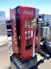ROYAL VENDORS VENDING MACHINE