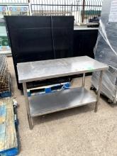 STAINLESS STEEL TABLE