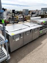 TRUE REFRIGERATED PREP TABLE