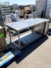 STAINLESS STEEL TABLE