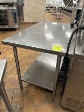 48IN X 30IN X 34IN STAINLESS STEEL TABLE