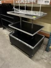PORTABLE 3-TIER MERCHANDISER