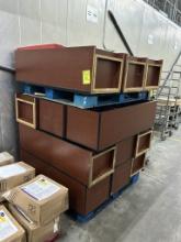PALLET OF WOODEN MERCHANDISERS