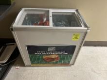 PORTABLE CHEST COOLER