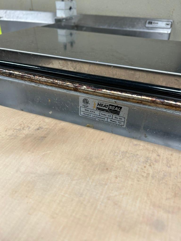 HEAT SEAL 625A WRAPPING STATION