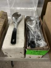 BOXES OF VINOD 10IN SPOONS