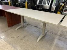 72IN X 35IN X 29IN TABLE W/ METAL LEGS