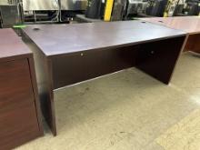 66IN X 30IN X 30IN WOODEN DESK