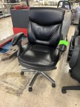 OFFICE CHAIR