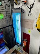 BUG LIGHT
