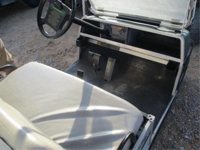 Club Car Turf 2 Golf Cart