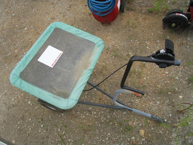 Pull Type Lawn Spreader