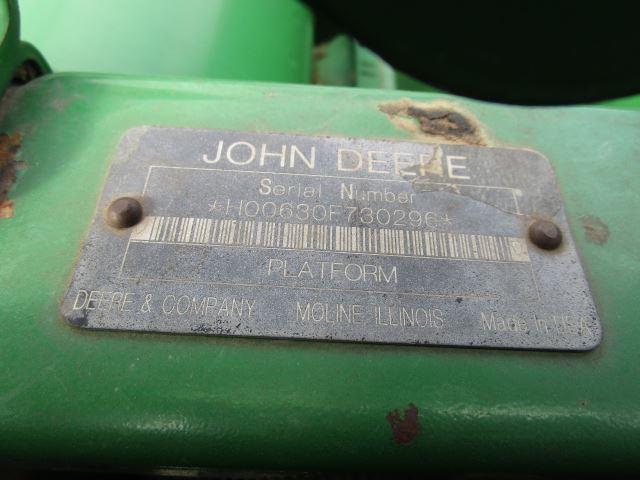 John Deere 630F Header