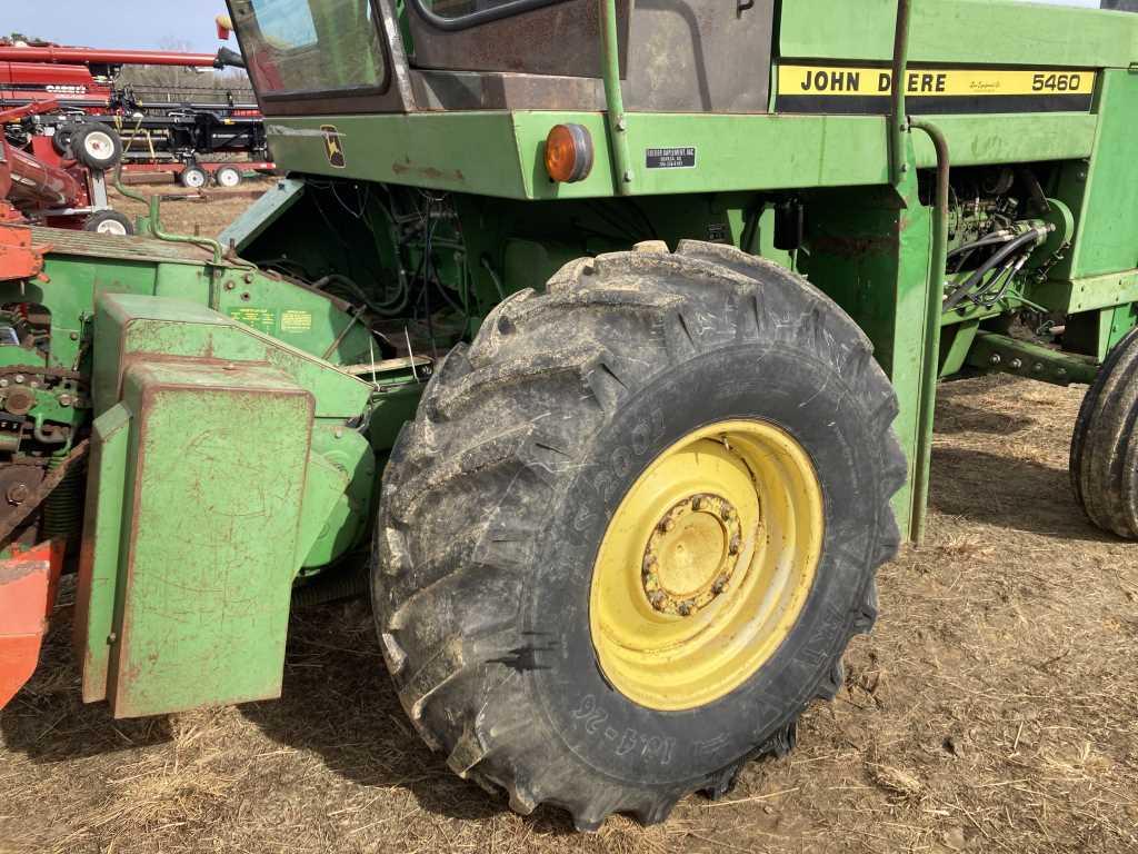 John Deere 5460 Silage Combine