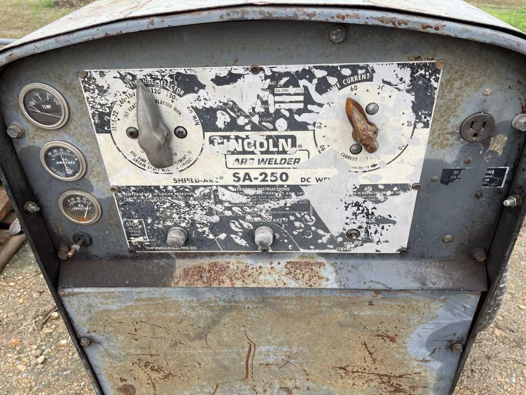 Lincoln SA-250 Welder/Generator