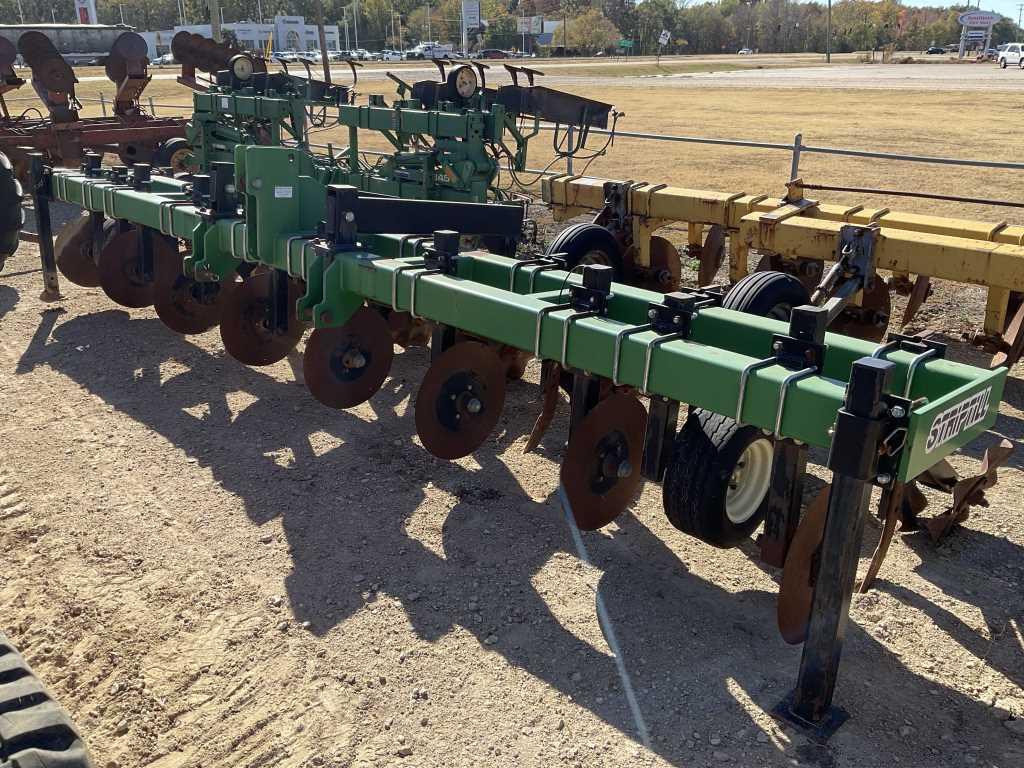 Red Iron Fab. Strip Till Plow