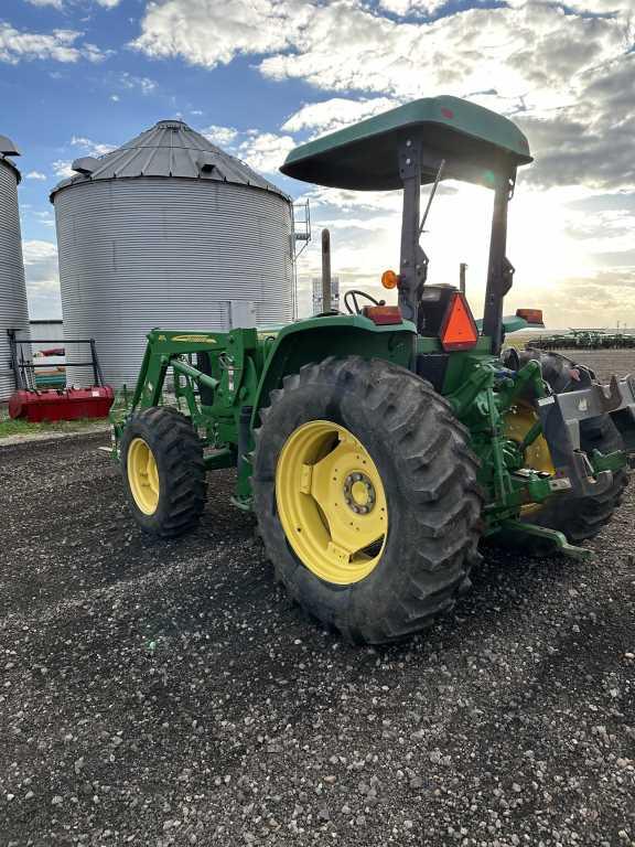 2012 John Deere 6115D Tractor