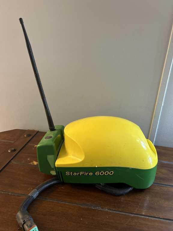 John Deere StarFire 6000 RTK Globe