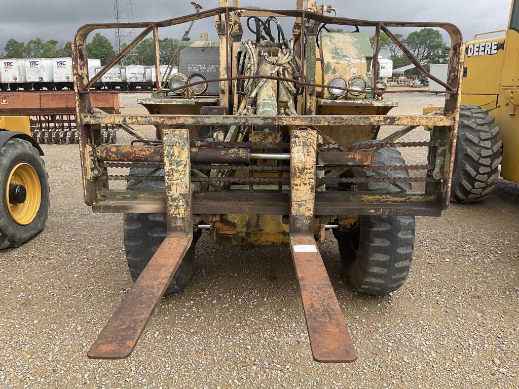 1984 Pettibone MC16000RTI Telescoping Wheel Loader