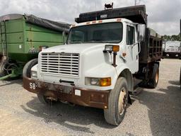 Salvage 2000 International 4700 Dump Truck