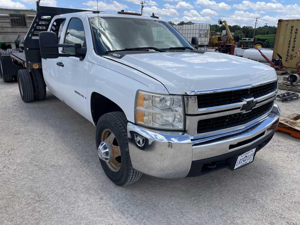 2008 Chevy 3500HD Flatbed Truck