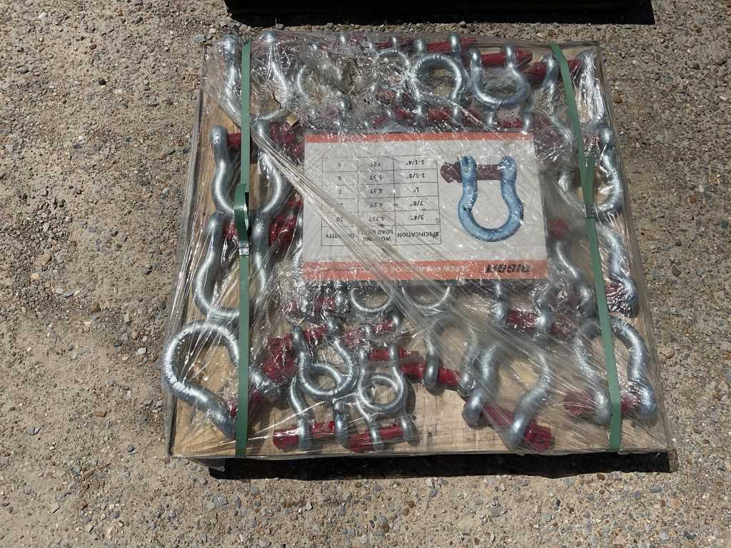 New Pallet of Screw Pin Anchor Shackles