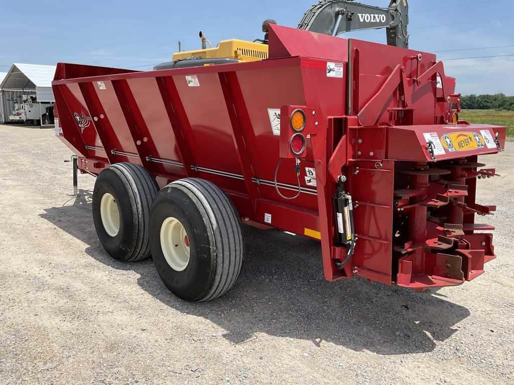 Meyer SXR500 CrossFire Litter Spreader