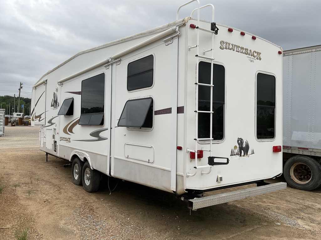 Forest River Silverback 35L4QB 5th Wheel Camper