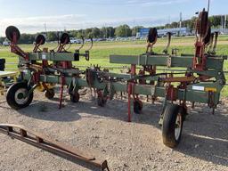 John Deere 845 Cultivator