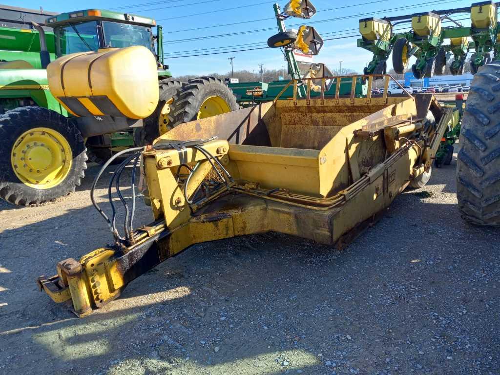 Reynolds 10C Dirt Scraper, s/n19963