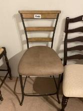 Bar stool
