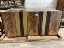 Side board