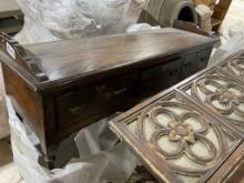 Pallet with Buffett and side table