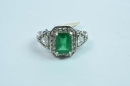 14 KT EMERALD & DIAMOND RING 7.9 GTW, $6500.00 RETAIL VALUE , SIZE 5 3/4