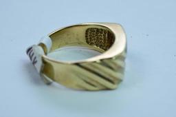 14KT GOLD RING 9 GTW, $399.00 RETAIL VALUE, SIZE 9
