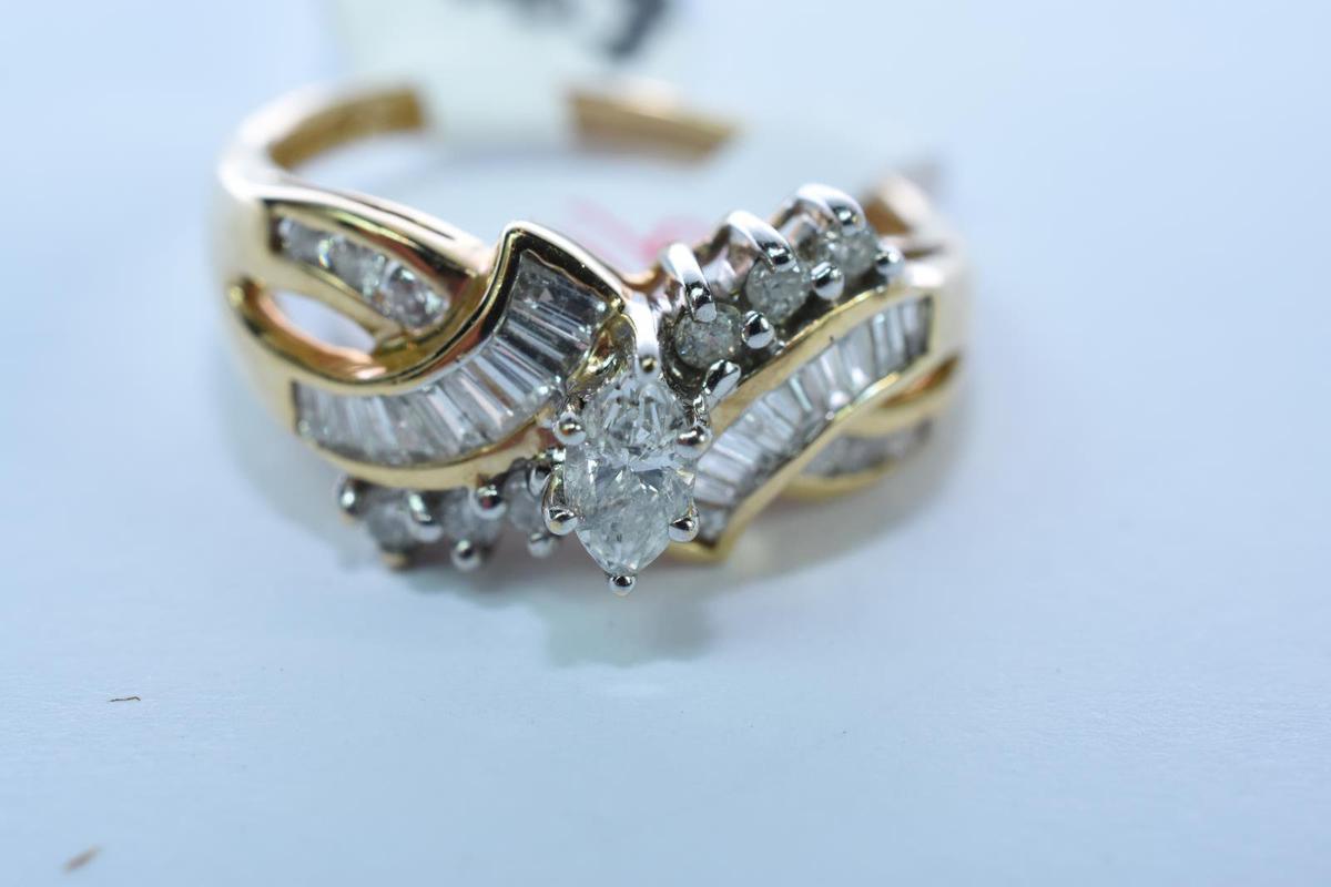 14KT GOLD RING 3 GTW, $995.00 RETAIL VALUE, SIZE 6 1/2