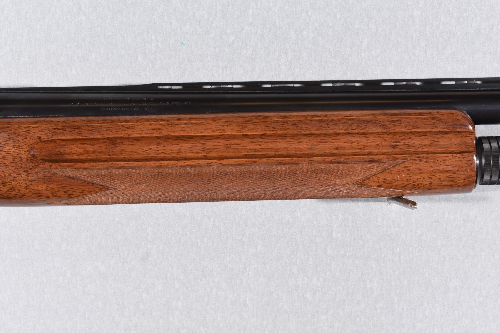 BROWNING A-5 LIGHT TWELEVE, SN 21060RN211