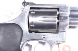 SMITH WESSON 686, SN AJZ6888,