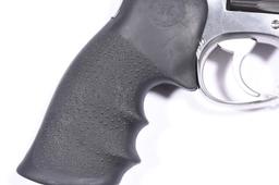 SMITH WESSON 686, SN AJZ6888,