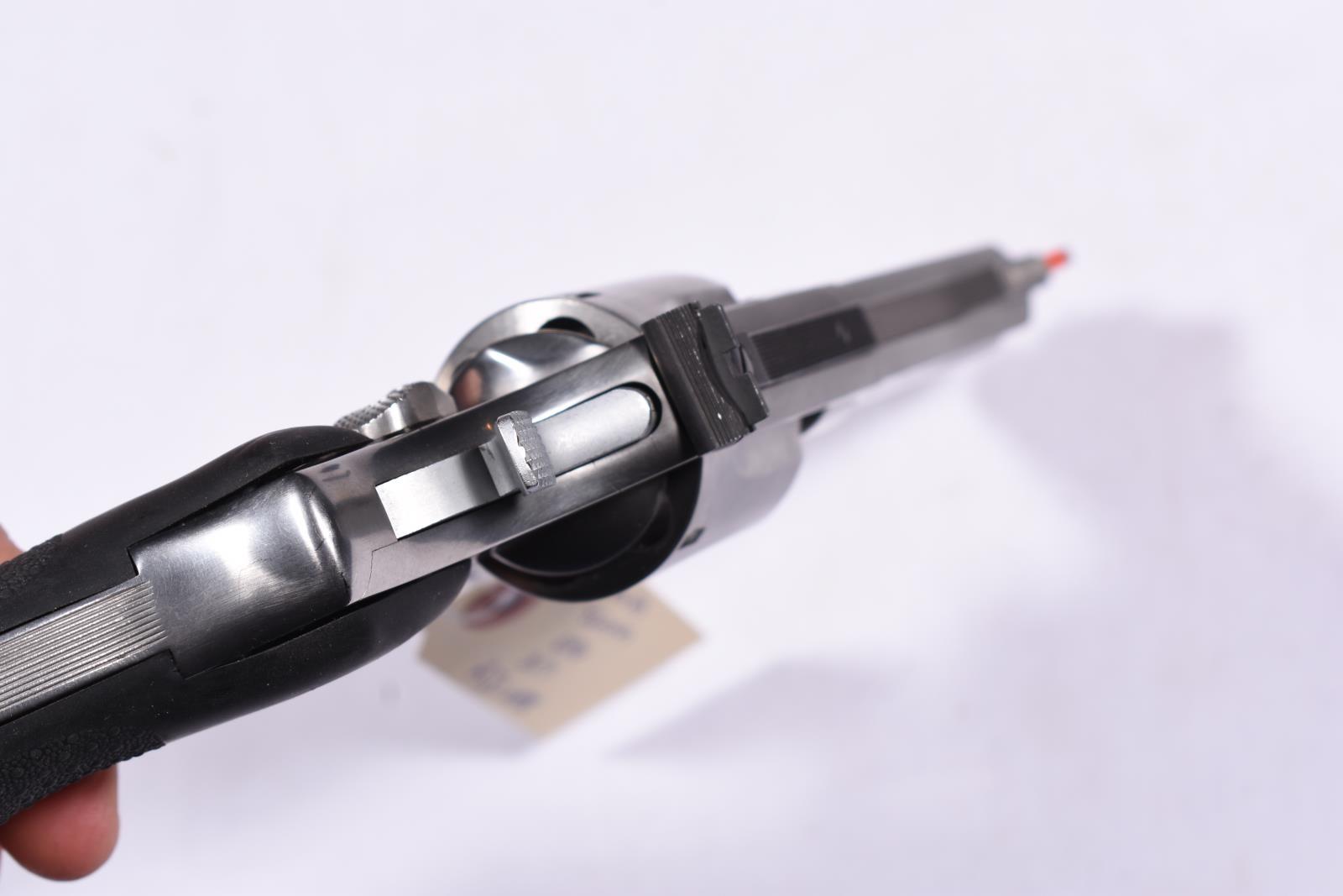 SMITH WESSON 686, SN AJZ6888,