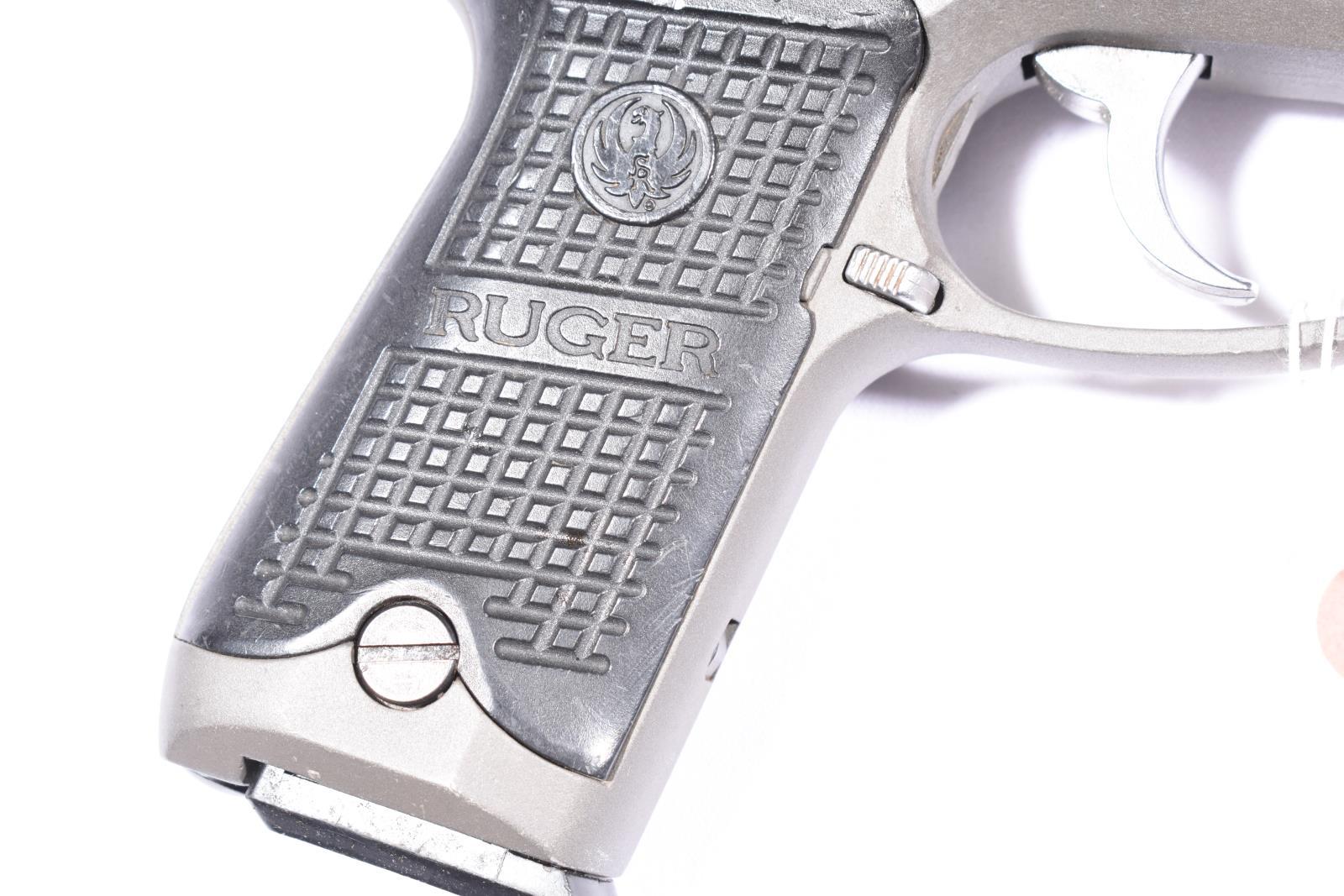 RUGER P93DA, SN 306-026115