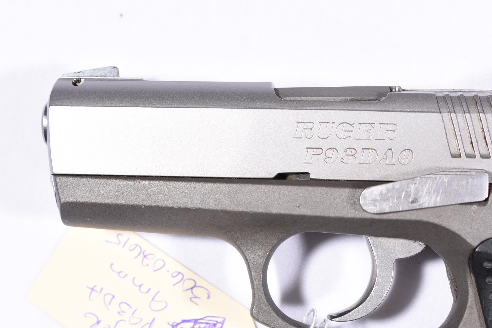 RUGER P93DA, SN 306-026115